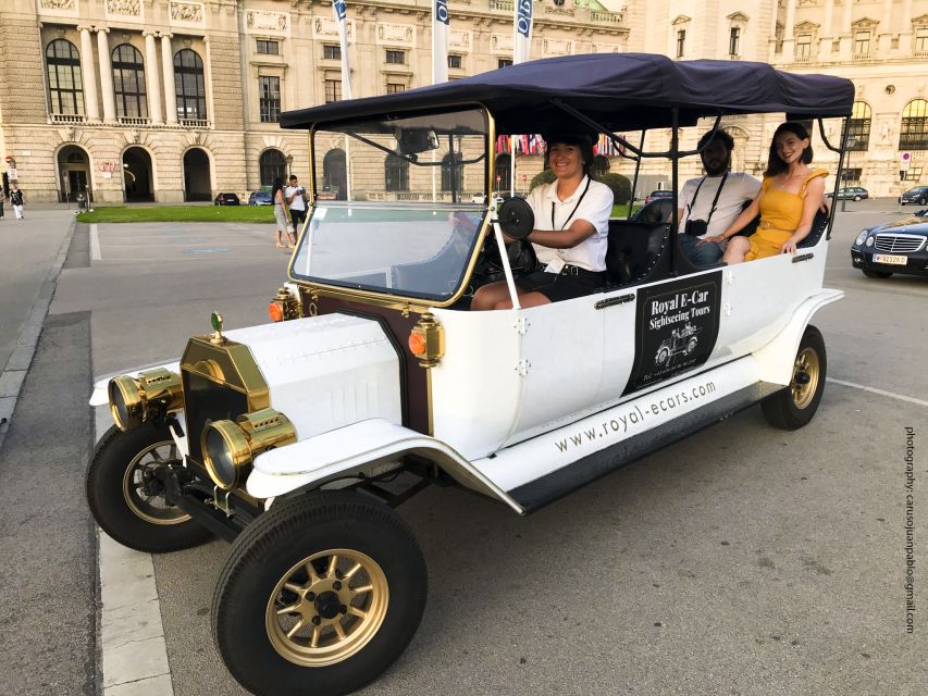 Vienna: Private Electric Car Sightseeing Tour - Silver (30), Gold (45), Platinum (60): what extra time changes