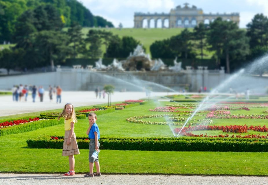 Vienna Private Full Day Tour – Tickets to Schönbrunn & Lunch - Walking Vienna with a guide: why this tour feels different