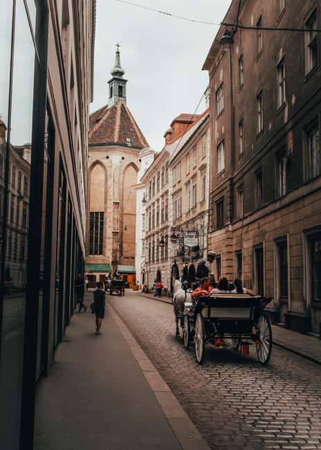 Vienna: Private Walking Tour of the Historic Center - Hidden courtyards and secret corners you can actually use later