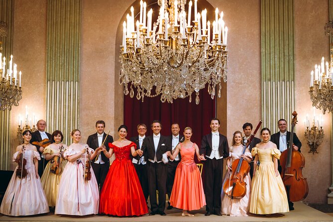 Vienna Residence Orchestra: Mozart and Strauss Concert - The show rhythm: 90 minutes with a 15-minute intermission
