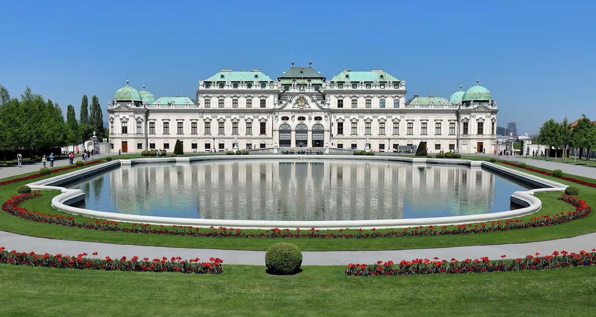 Vienna: Schönbrunn, Belvedere, Big Bus, Giant Wheel & Cruise - Big Bus hop-on hop-off: the fast way to get bearings