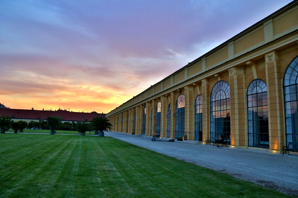 Vienna: Schönbrunn Palace Evening Tour, Dinner and Concert - Who should book this evening and who might rethink it