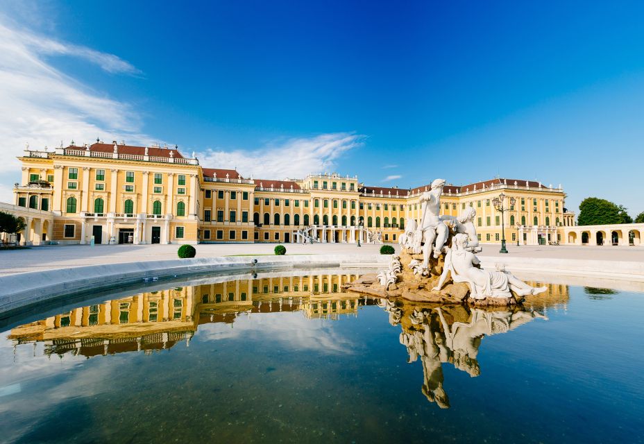 Vienna: Schönbrunn Palace & Garden Skip-the-Line Guided Tour - Great and Small Gallery: when the ceilings do the talking