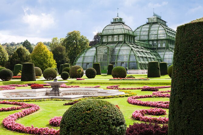 Vienna: Schönbrunn Palace Gardens Private Guided Tour - 2-hour tour balance: gardens plus 22 rooms inside Schönbrunn