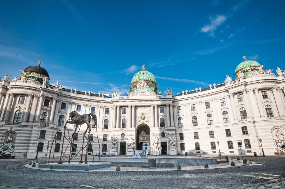 Vienna: Self-Guided Audio Walking Tour on Your Phone - Offline content, storage, and weak-signal spots: make this work