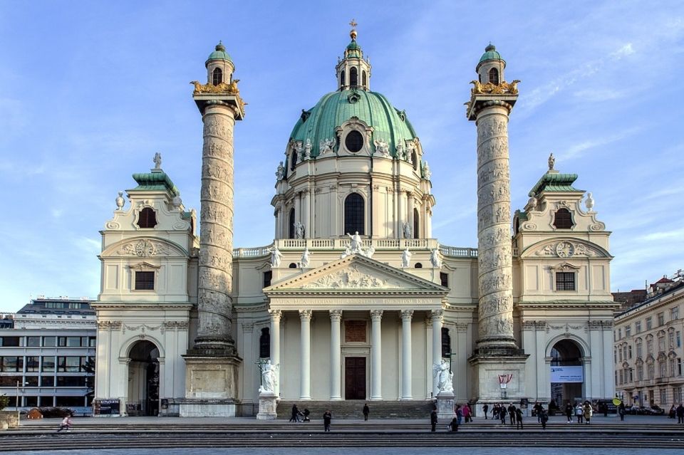 Vienna: Sightseeing Tour in a 1920s Classic Style Car - Parliament, Rathaus, and the theater-civic core you’ll want to return to