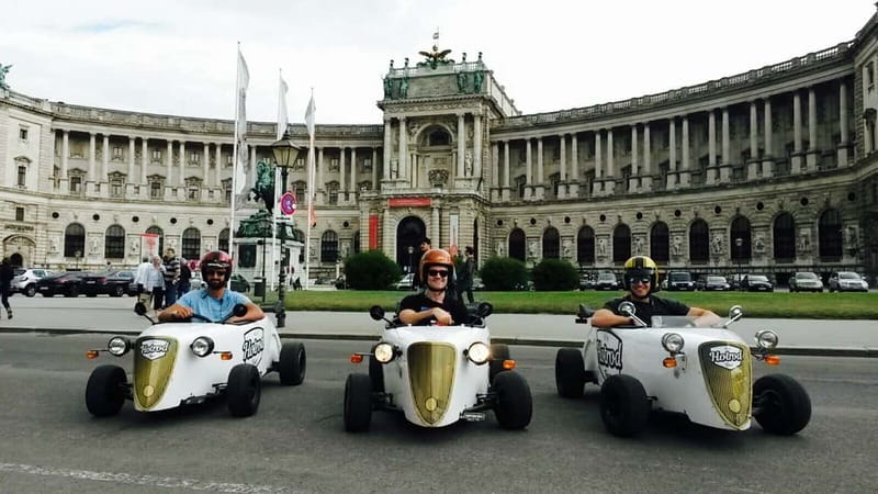 Vienna: Sightseeing Tour in Hotrod - Before you roll: meeting point, timing, and what the start feels like