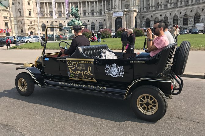 Vienna: Silver Tour (30 min) Vienna City Center Sightseeing Tour - Practical tips for getting the most out of the ride