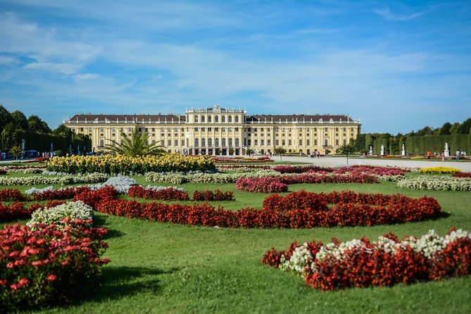 Vienna: Skip the Line Schönbrunn Palace and Gardens Guided Tour - Meeting at Parade Court Fountains: start like a pro