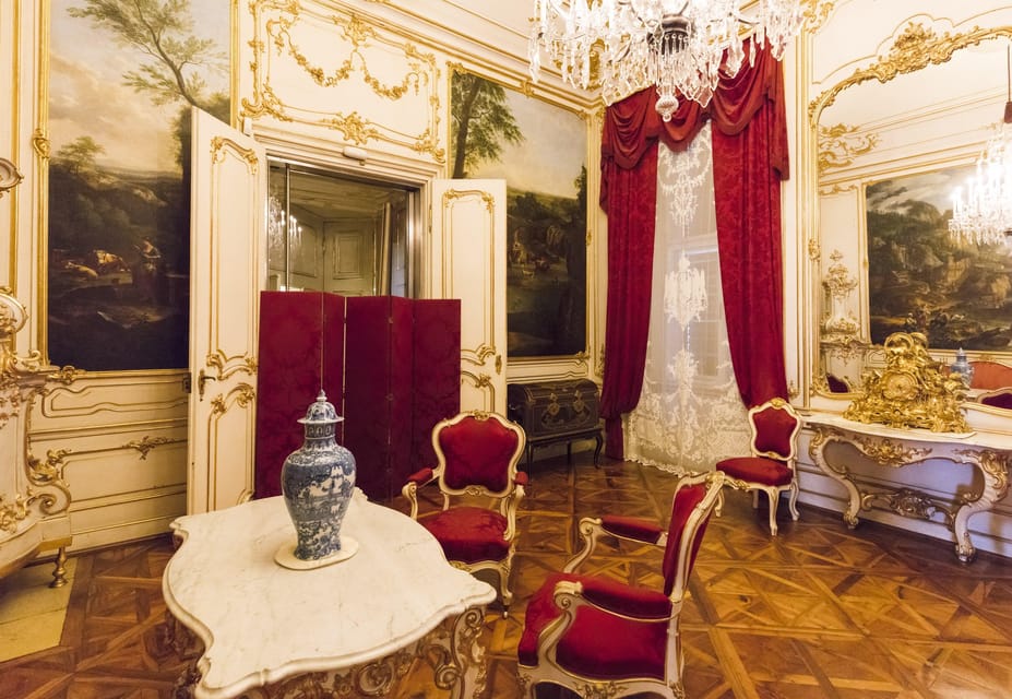 Vienna: Skip-the-Line Schönbrunn Palace and Gardens Tour - Schönbrunn Gardens: Roman ruins, fountains, and the Gloriette moment