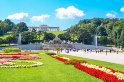 Vienna: Skip-the-Line Schönbrunn Palace & Gardens Tour - Café Gerstner meeting point: how to find your group fast