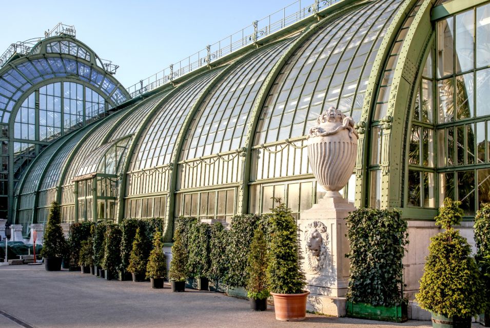 Vienna: Skip-the-Line Sisi Museum, Hofburg and Gardens Tour - Tips to make your 2.5 hours feel effortless