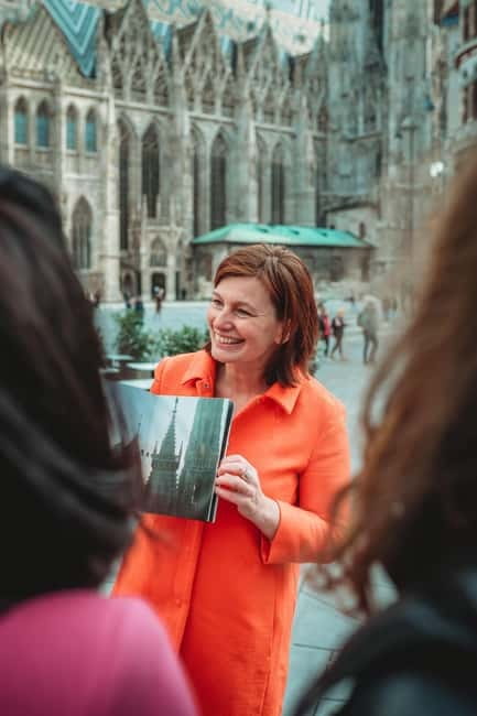 Vienna: Small Group Guided Walking Tour of City Highlights - Ringstraße Photo Stops: Kunsthistorisches and Naturhistorisches Museums