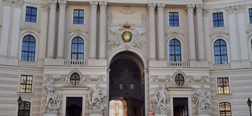 Vienna St. Stephen's Cathedral and city walk - Ending at the Franz II/I monument: the last beat of the story