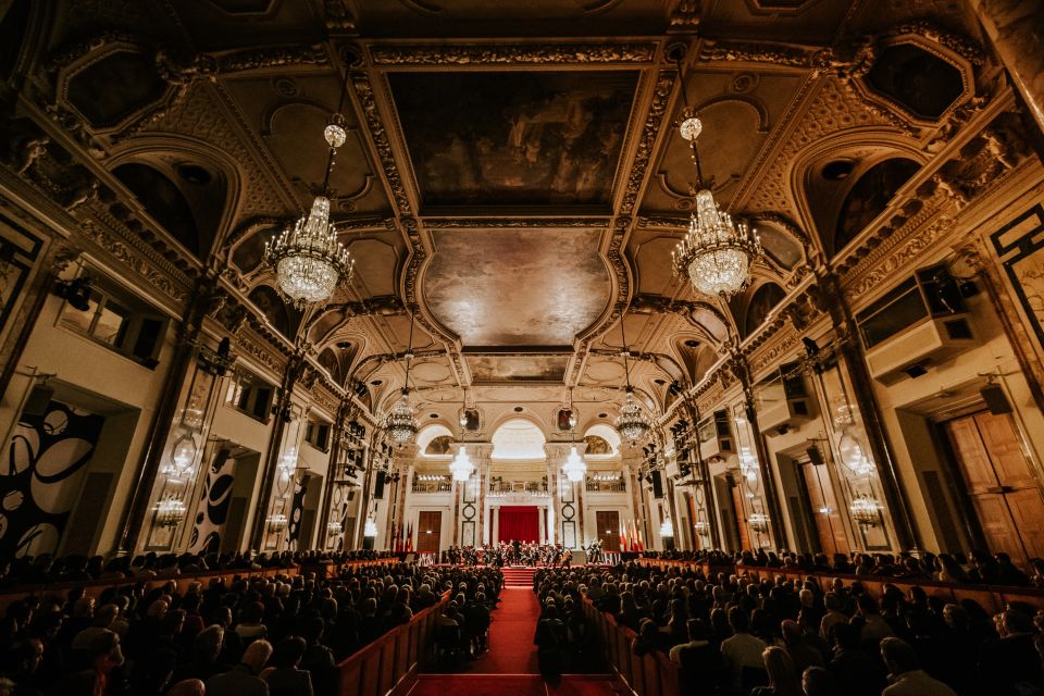 Vienna: Strauss and Mozart Concert at Hofburg Palace - The Viennese Style Touch: Musical Jokes and Performance Traditions