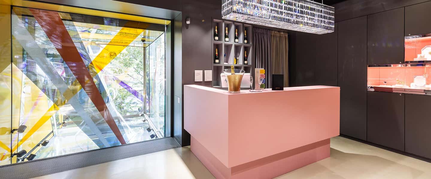 Vienna: Swarovski House Tour with Champagne and Gift - Duration, pace, and timing: when this fits best in your Vienna day