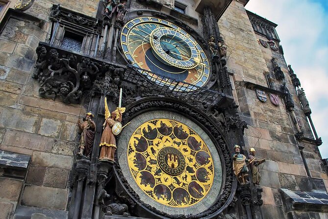 Vienna to Prague: Full-Day Private Tour with Guide and Transfers - Price and logistics: is it good value for what you get?