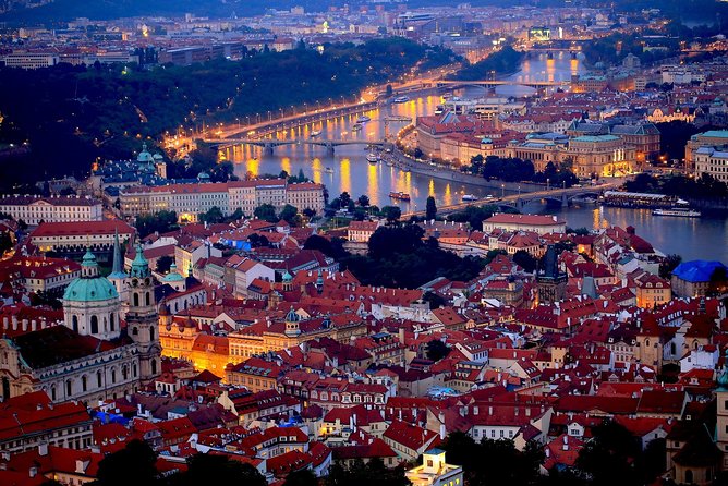 Vienna to Prague - Private Transfer with 2 hours of Sightseeing - Who Should Book This Private Transfer