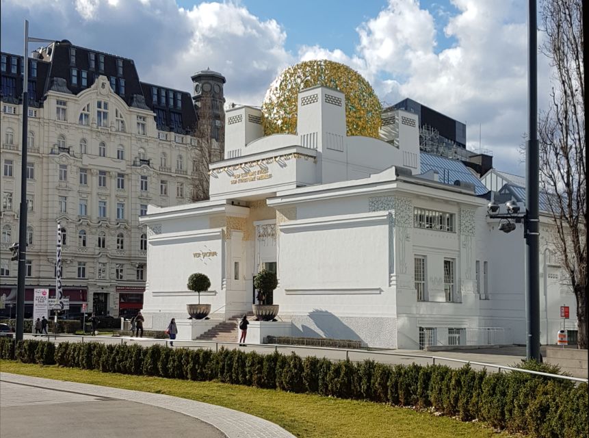 Vienna: Tour of Gustav Klimt's Art in 3 Museums with Tickets - Secession Building: Beethoven’s Frieze and the Trick of Standing in the Center