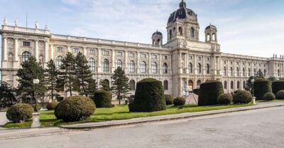 Vienna: Walking Tour of the Historic Ringstrasse - Starting at Liebenberg-Denkmal: Getting Your Bearings Fast