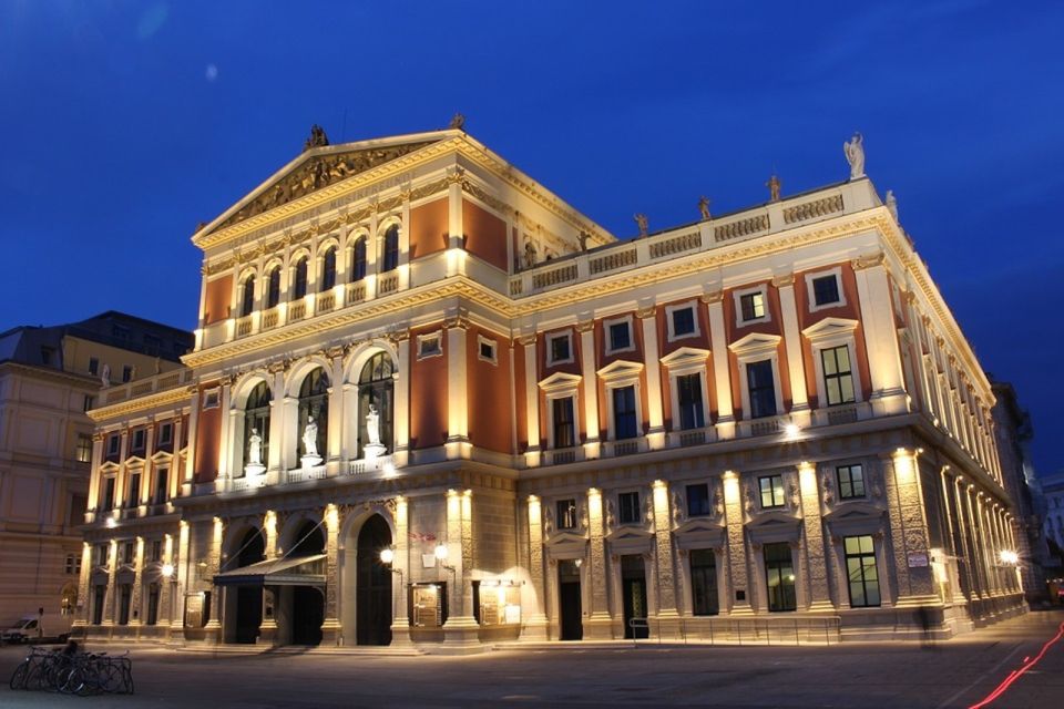 Vienna: Walking Tour of the Historic Ringstrasse - Votive Church, University of Vienna, City Hall, and Burgtheater