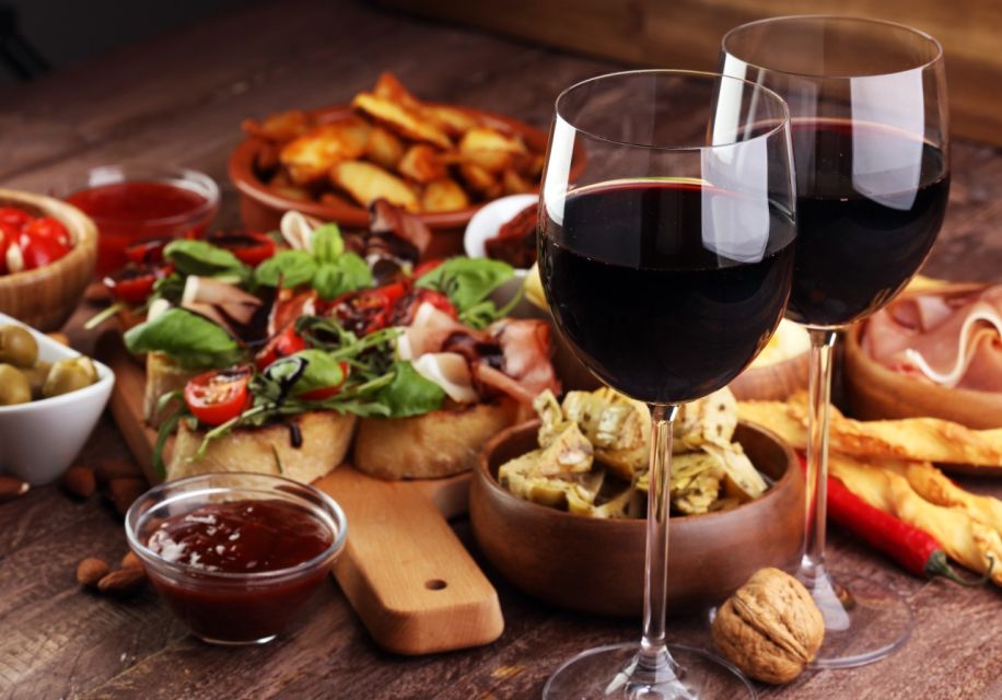 Vienna: Winery and Wine Tasting Tour with a Wine Expert - Vienna’s wine-in-the-city surprise: what makes this tour worth your time