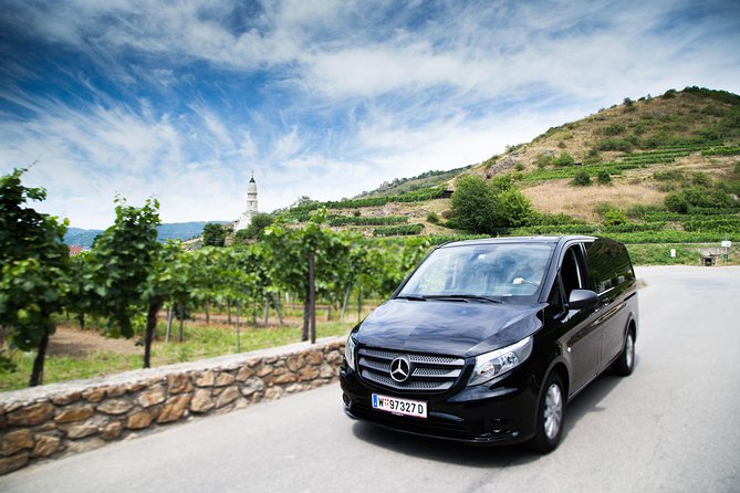 Wachau Valley Small-Group Tour and Wine Tasting from Vienna - Lunch and the heuriger-style wine tavern moment (and how to manage it)