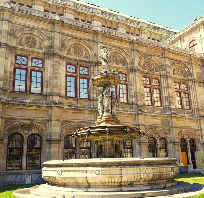 Wien: Tours with locals by public transport & walking - The Transit Skills You’re Really Paying For